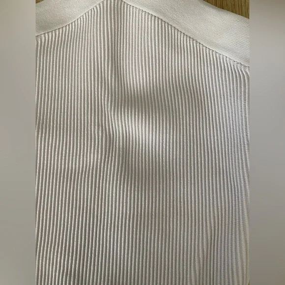 Babaton Sculpt Knit Criss-Cross Tank in Lilac - Picture 4 of 7